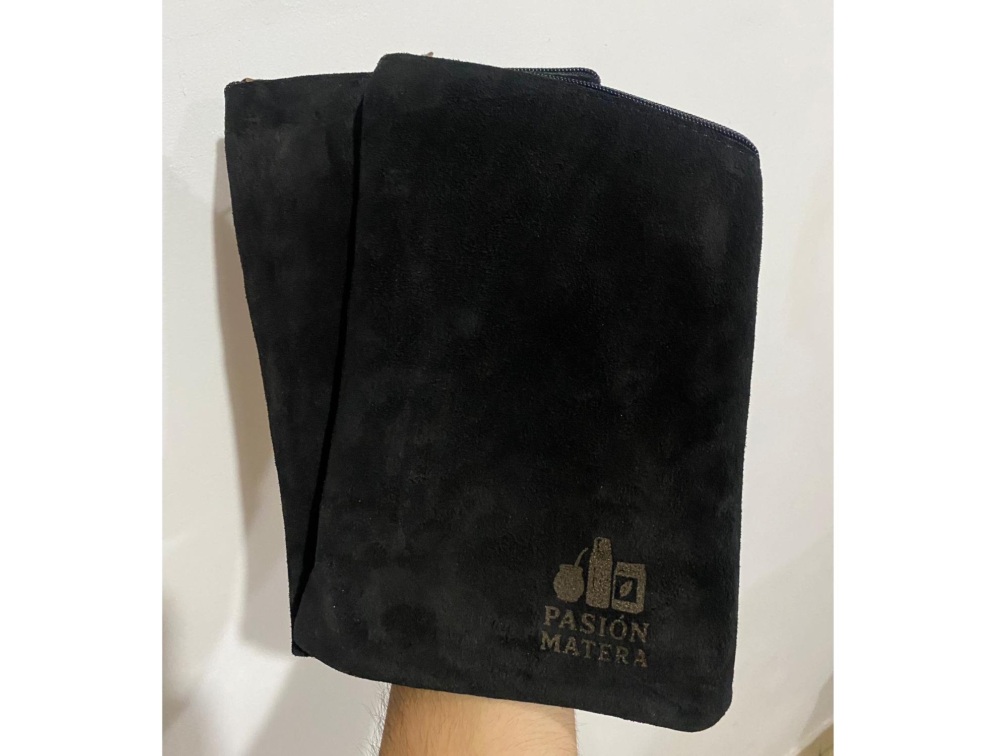 Yerbero cuero gamuzado negro 1/2