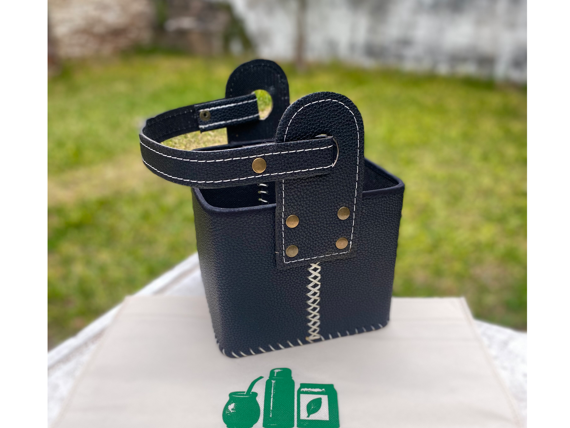 Matera de cuero simil modelo 2x2