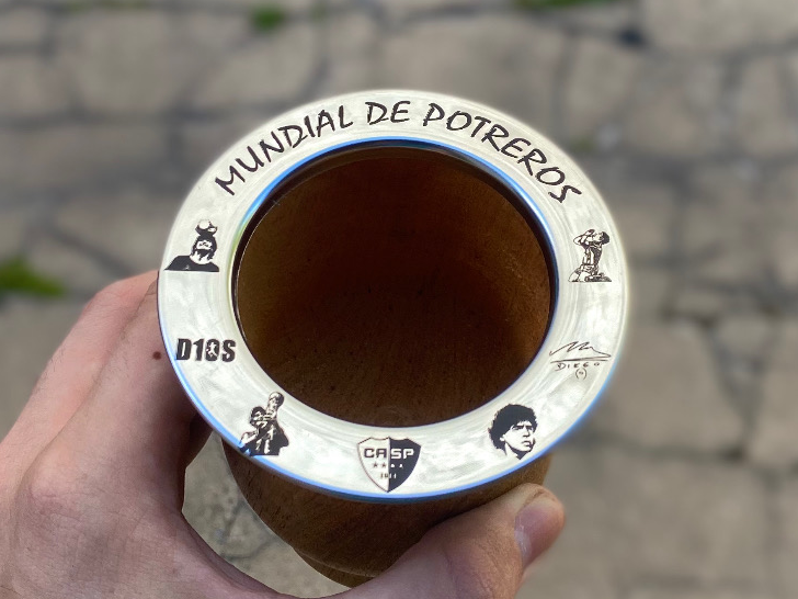 Grabado personalizado específico en VIROLA