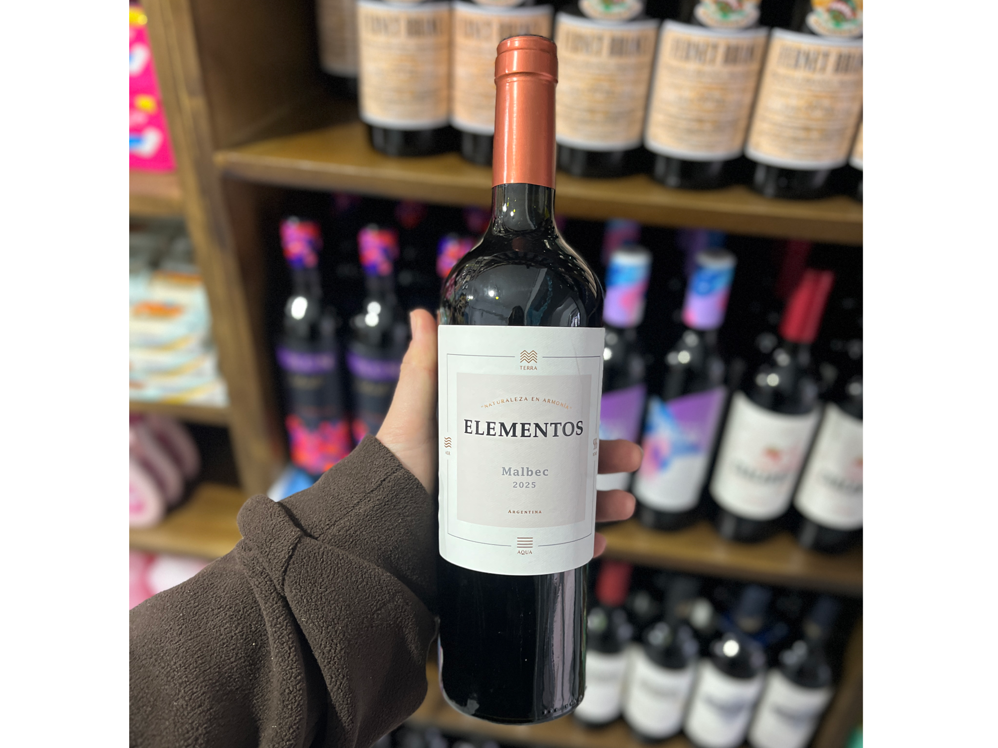 2 vino tinto Elementos