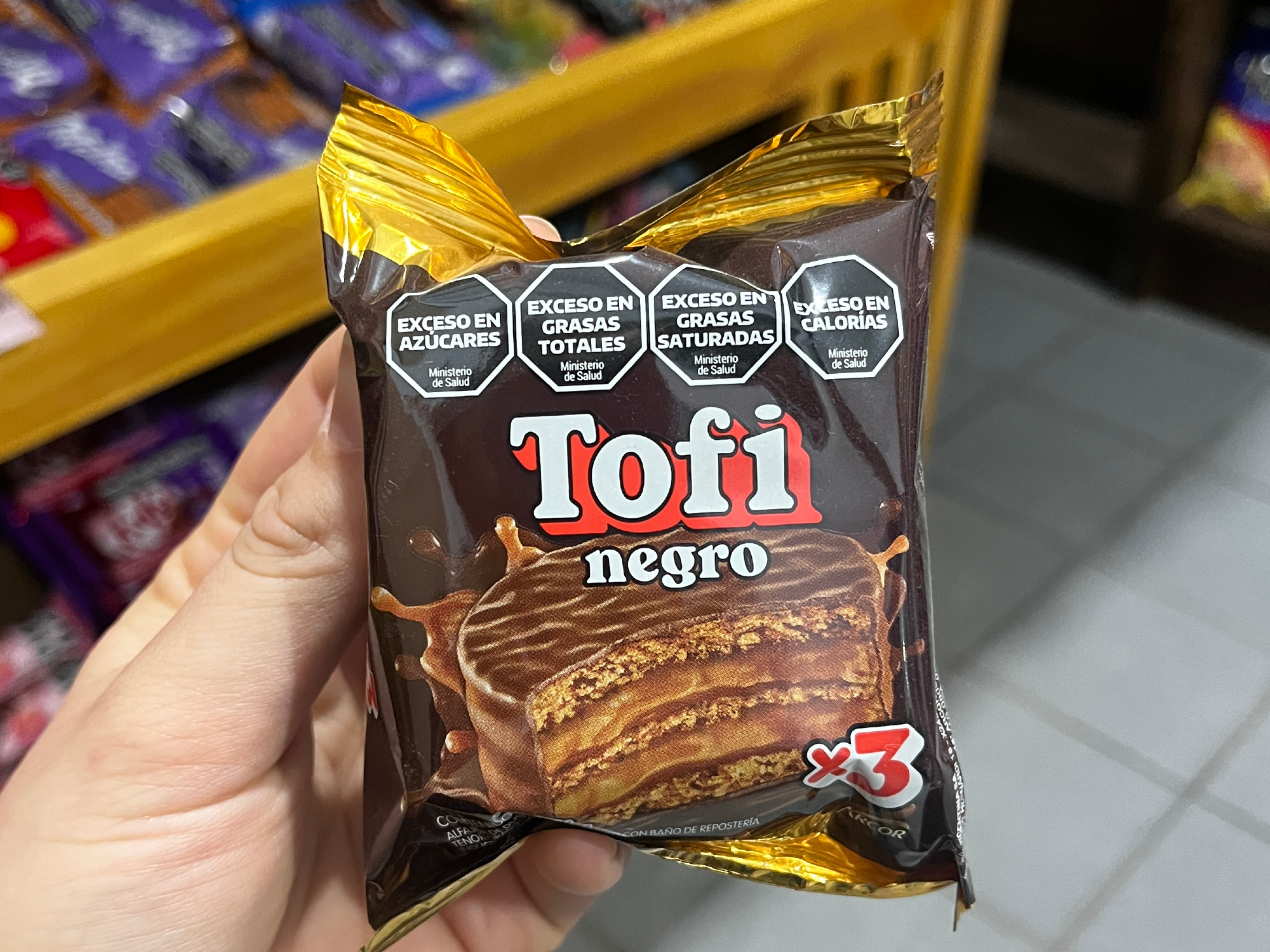 Alfajor tofi triple negro