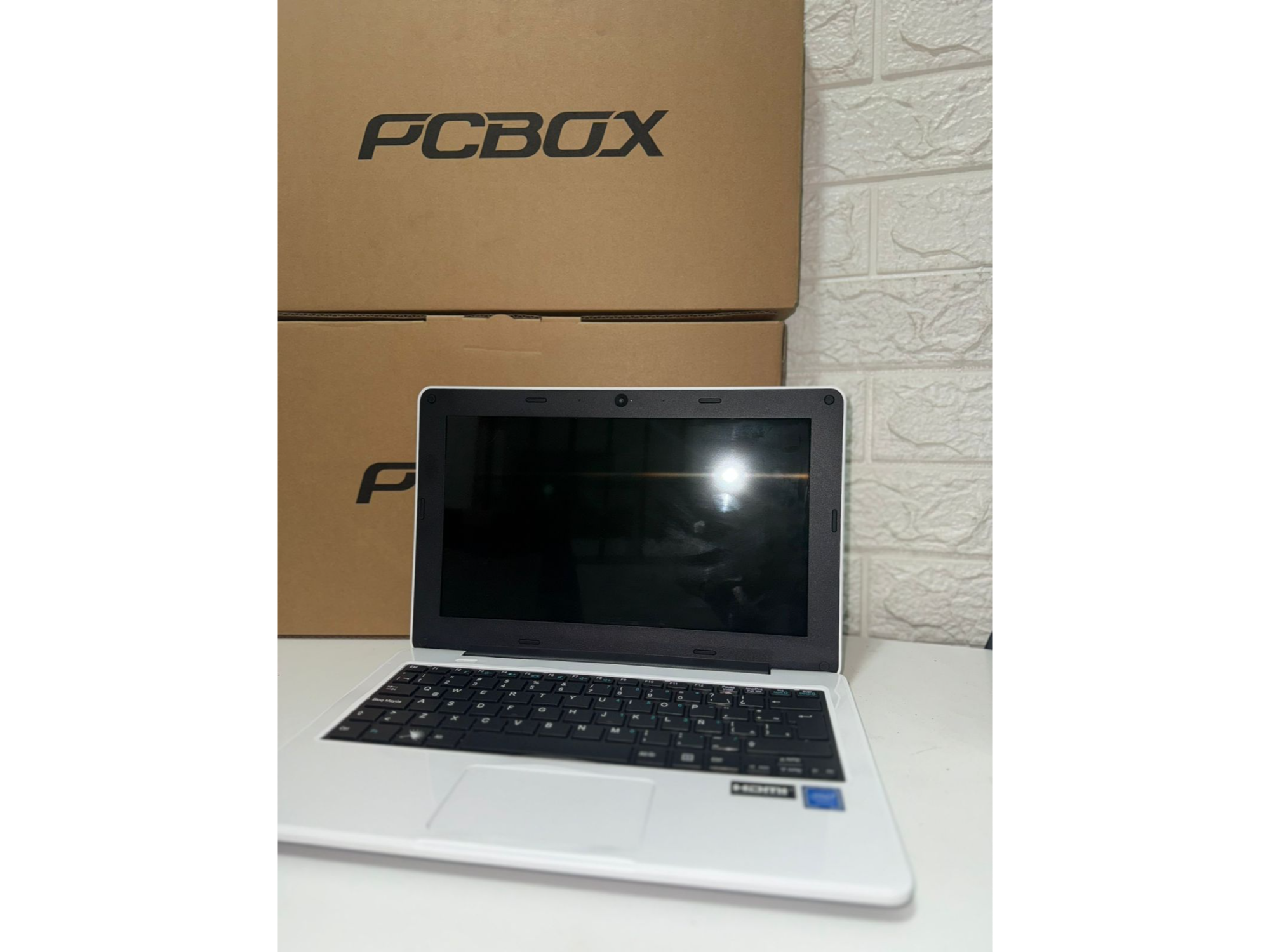 *NOTEBOOK PCBOX 11.6"*