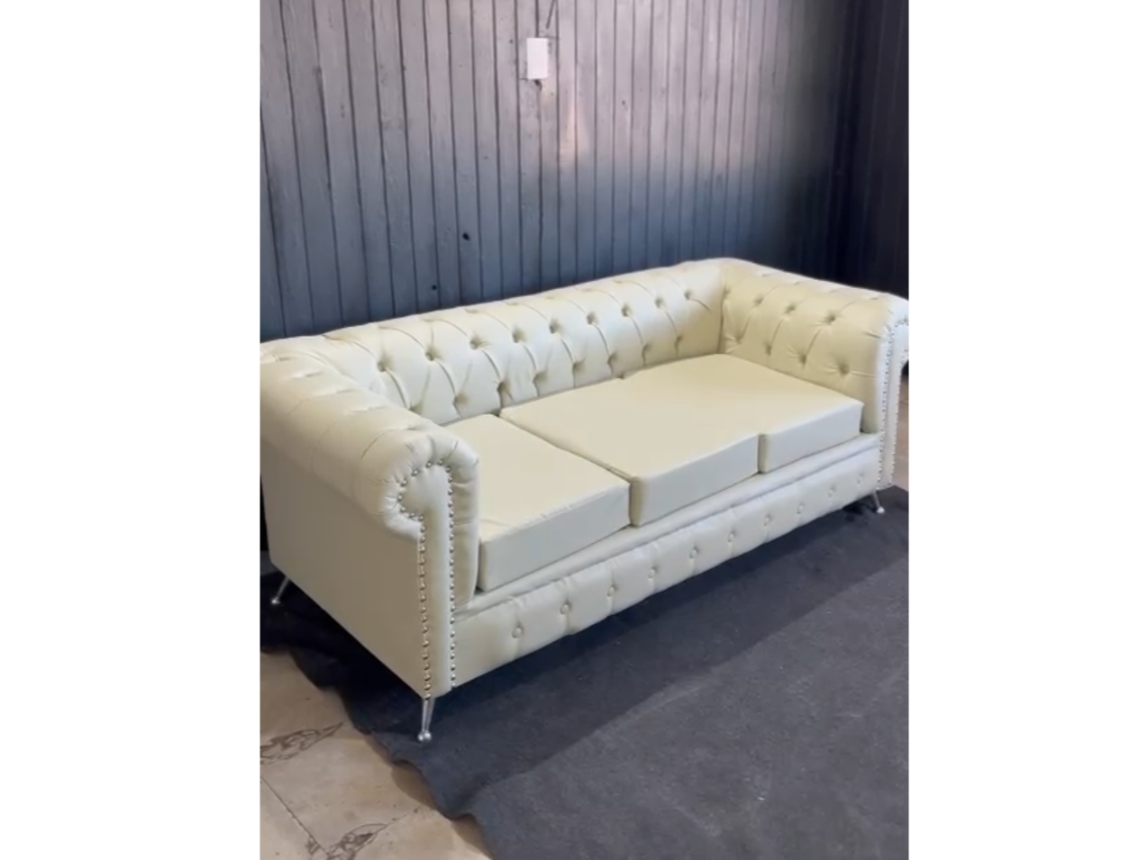 _*SILLON CHESTERFIELD*_
