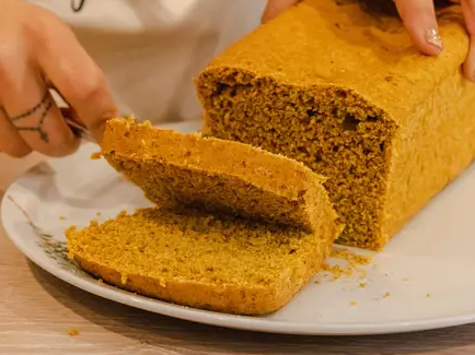 Pan de Molde Integral con Curcuma y Semillas