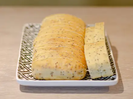 Pan de Harina de Almendras y Semillas de Damasco