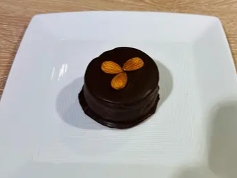 Alfajorcitos Keto con Chocolate Semiamargo con Stevia
