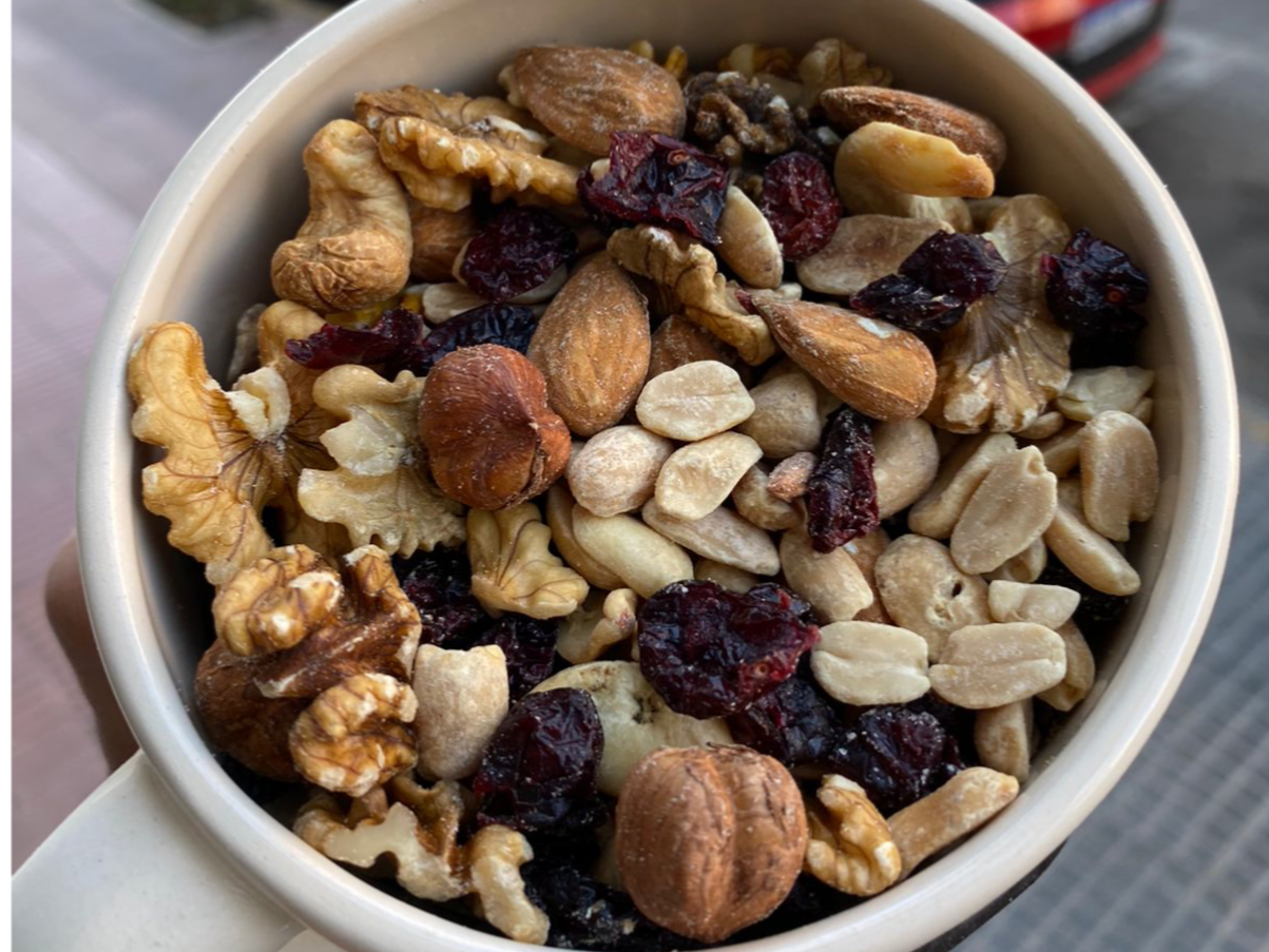 Mix seco con arándanos y avellanas