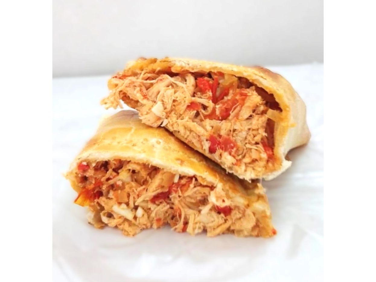 Tarta de pollo tomate y queso