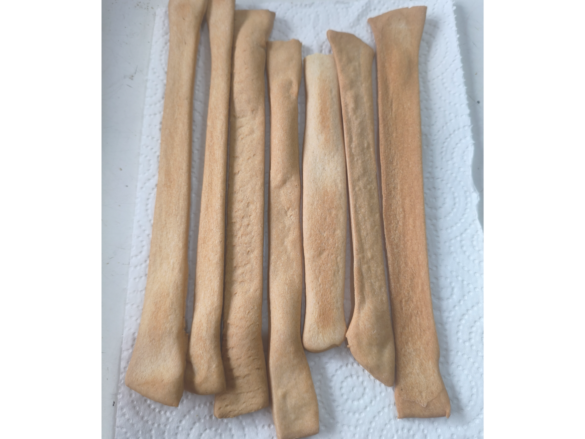 Galletitas lengüita con gluten.