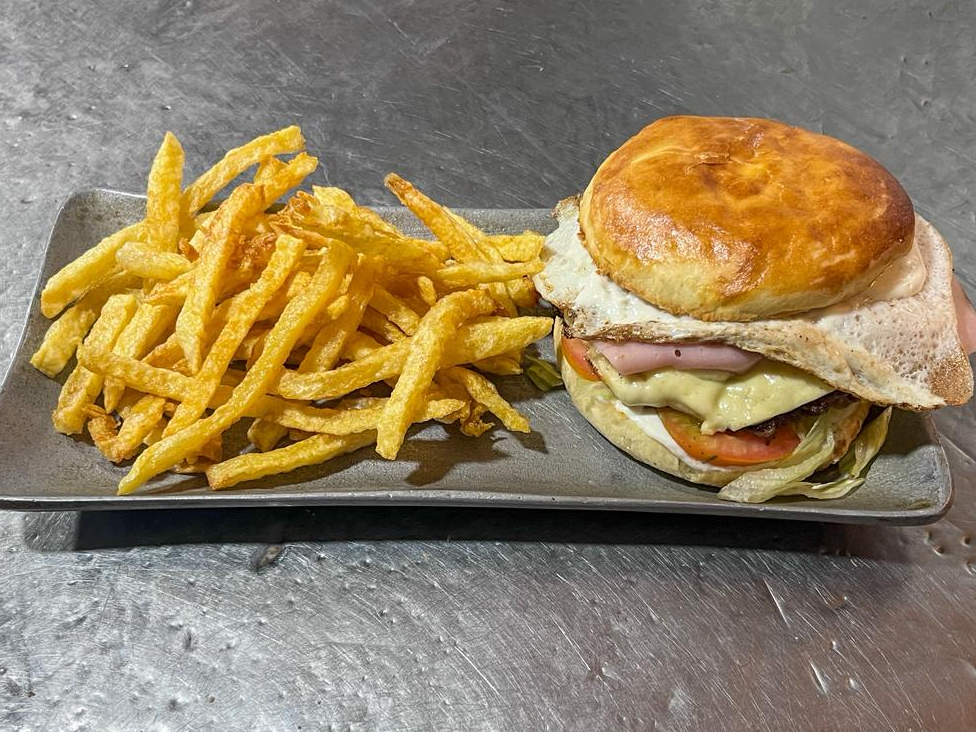 1 Hamburguesa Clásica