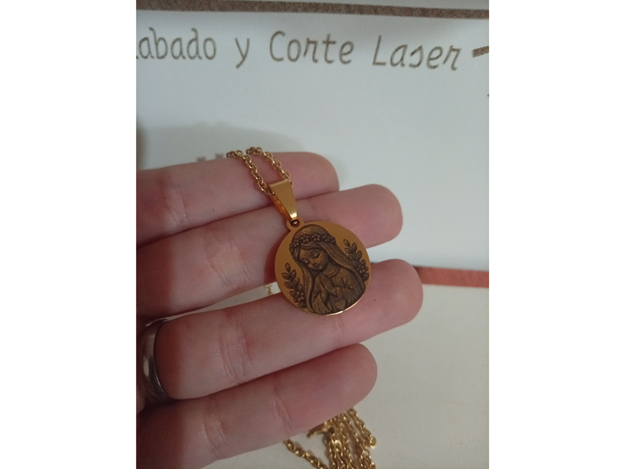 Acero dorado