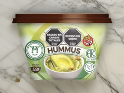 HUMMUS CON PALTA Y OLIVA