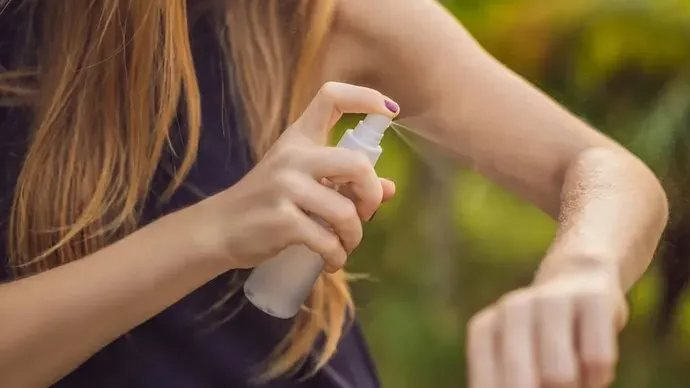 Insecticidas y Repelentes