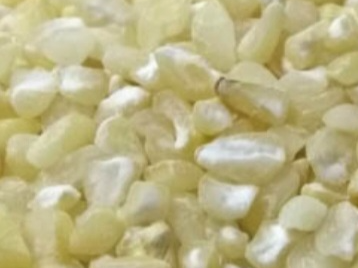 Maiz blanco partido