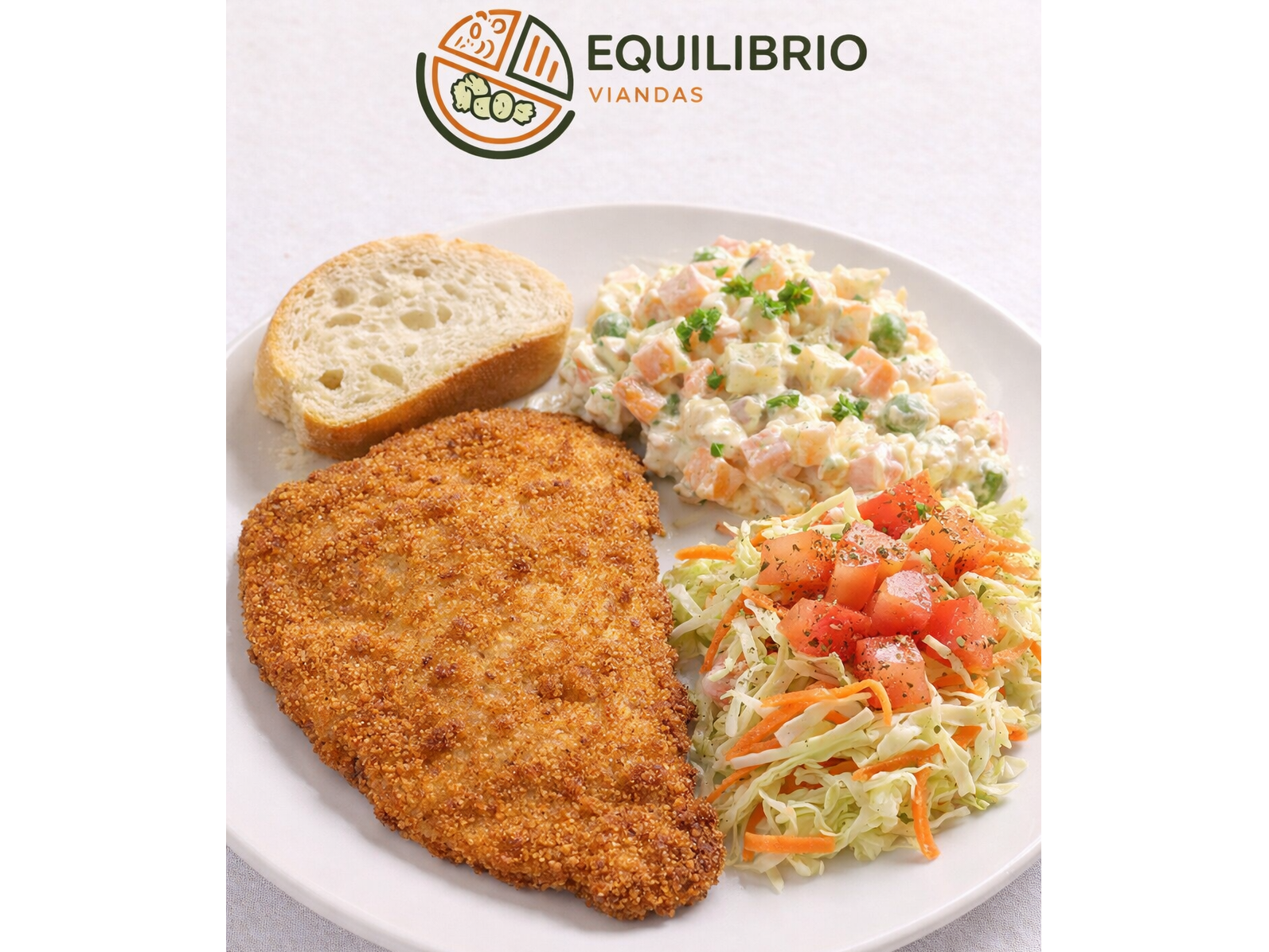 MILANESA DE PECETO CON PURE DE PAPA + ENSALADA Y PAN