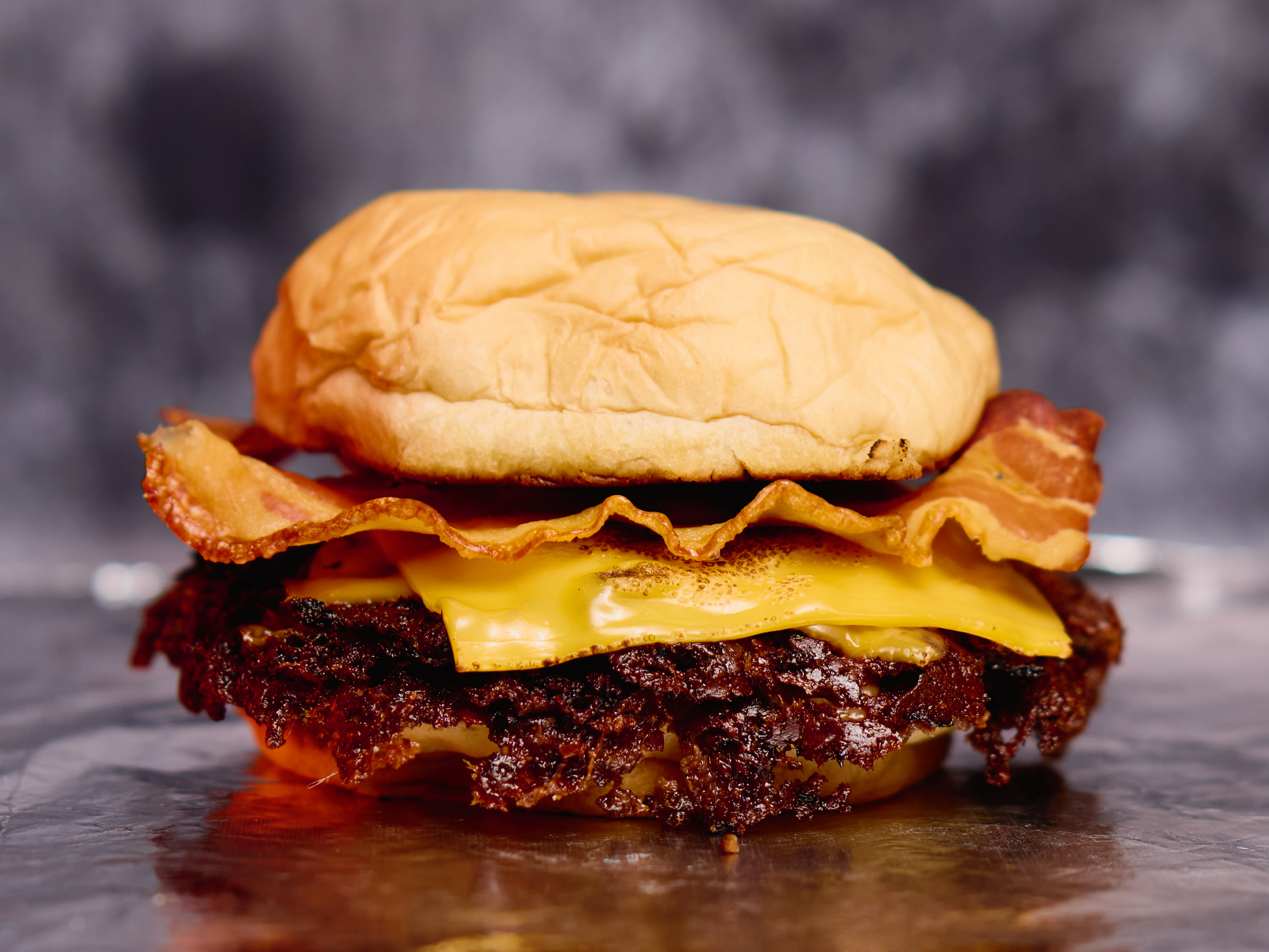 Cheese Bacon (SIN PAPAS) de Adiccion Burgers