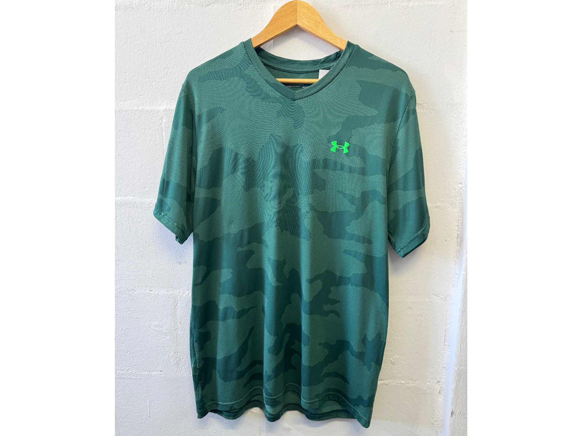 Remera - UNDER ARMOUR