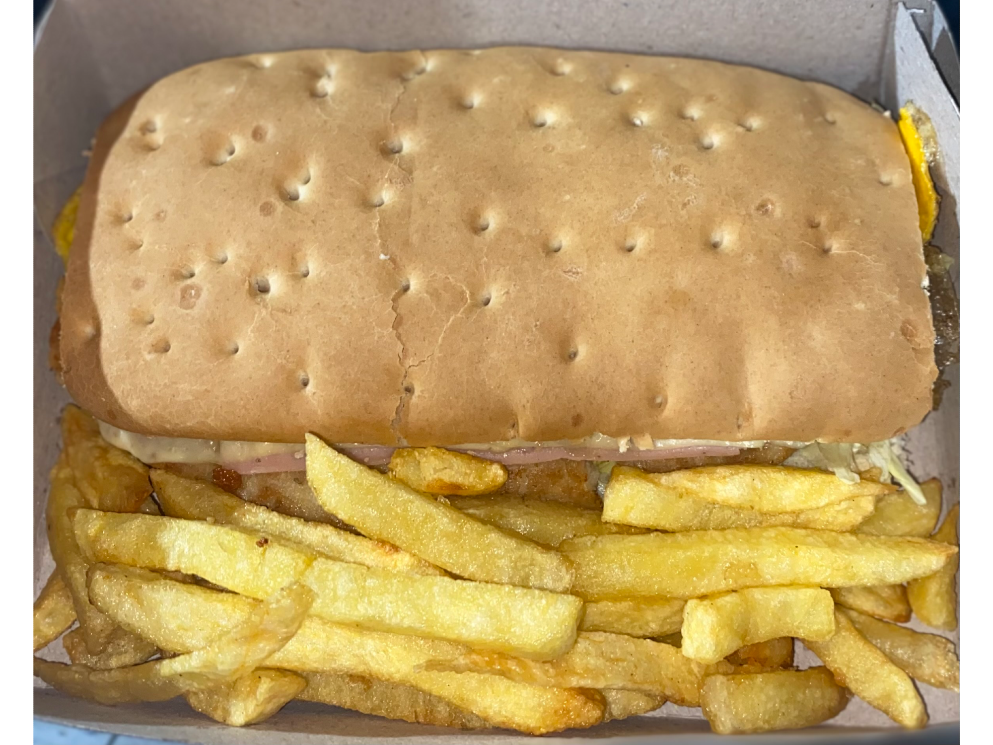 3 SANDWICH DE MILANESA