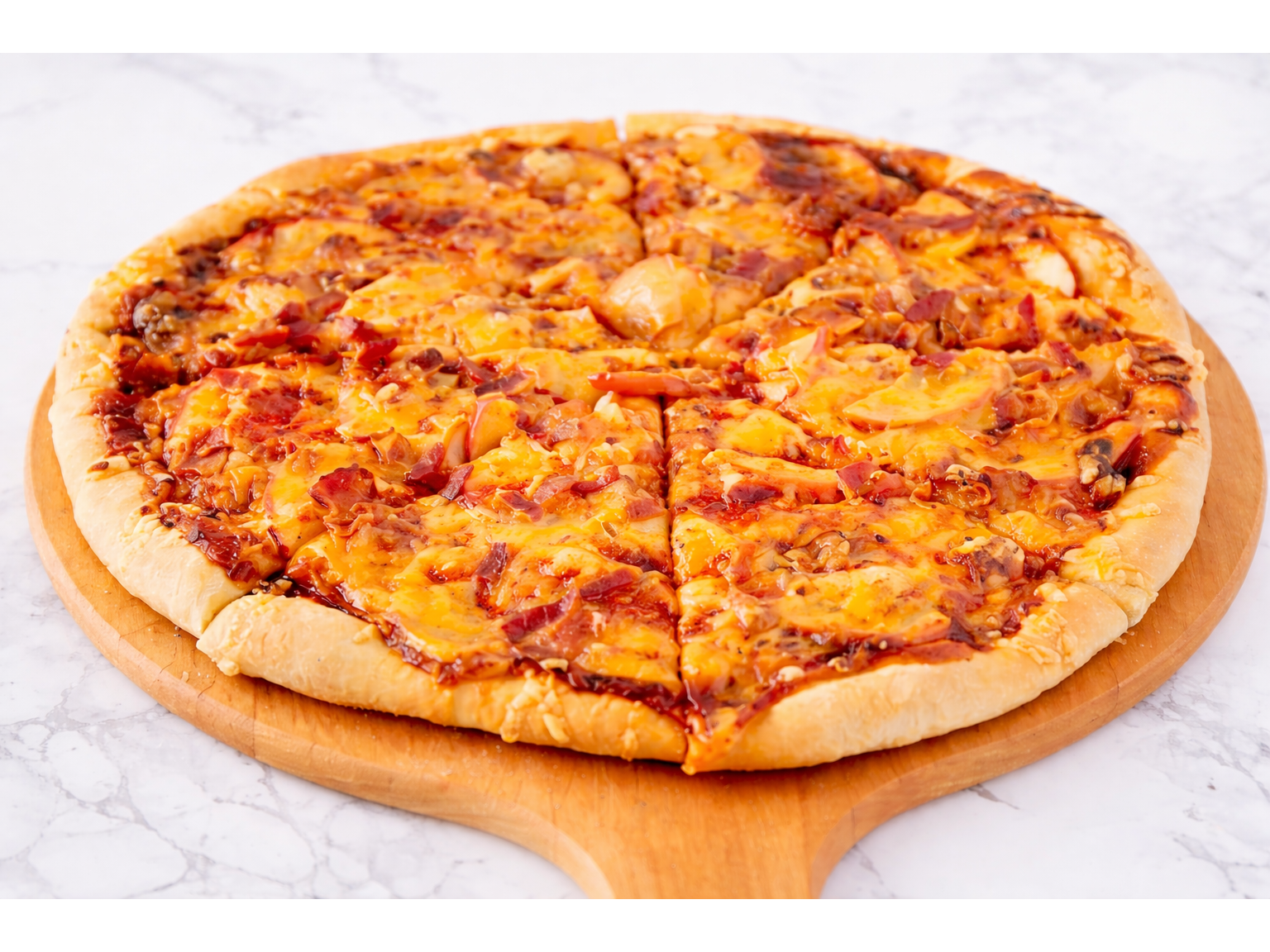 PIZZA CON PANCETA Y CHEDDAR