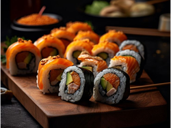 24 PIEZAS VARIADAS + 2 EMPANADAS CHINAS + 2 LATAS DE GASEOSAS