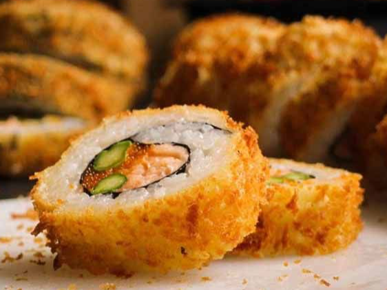 8 PIEZAS DE BACON ROLL
