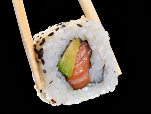 90 PIEZAS VARIADAS + 6 EMPANADAS CHINAS