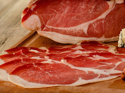 Jamón crudo Tacural