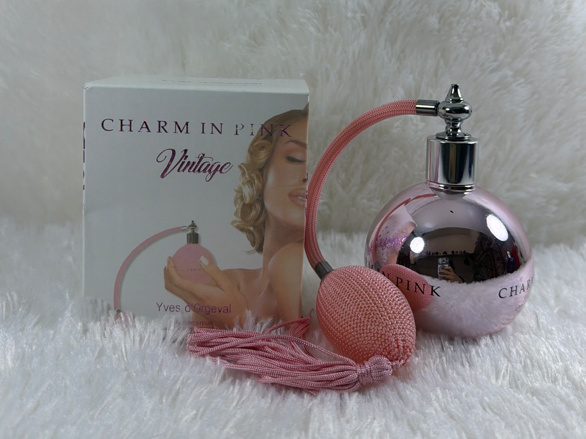 Charm in pink vintage