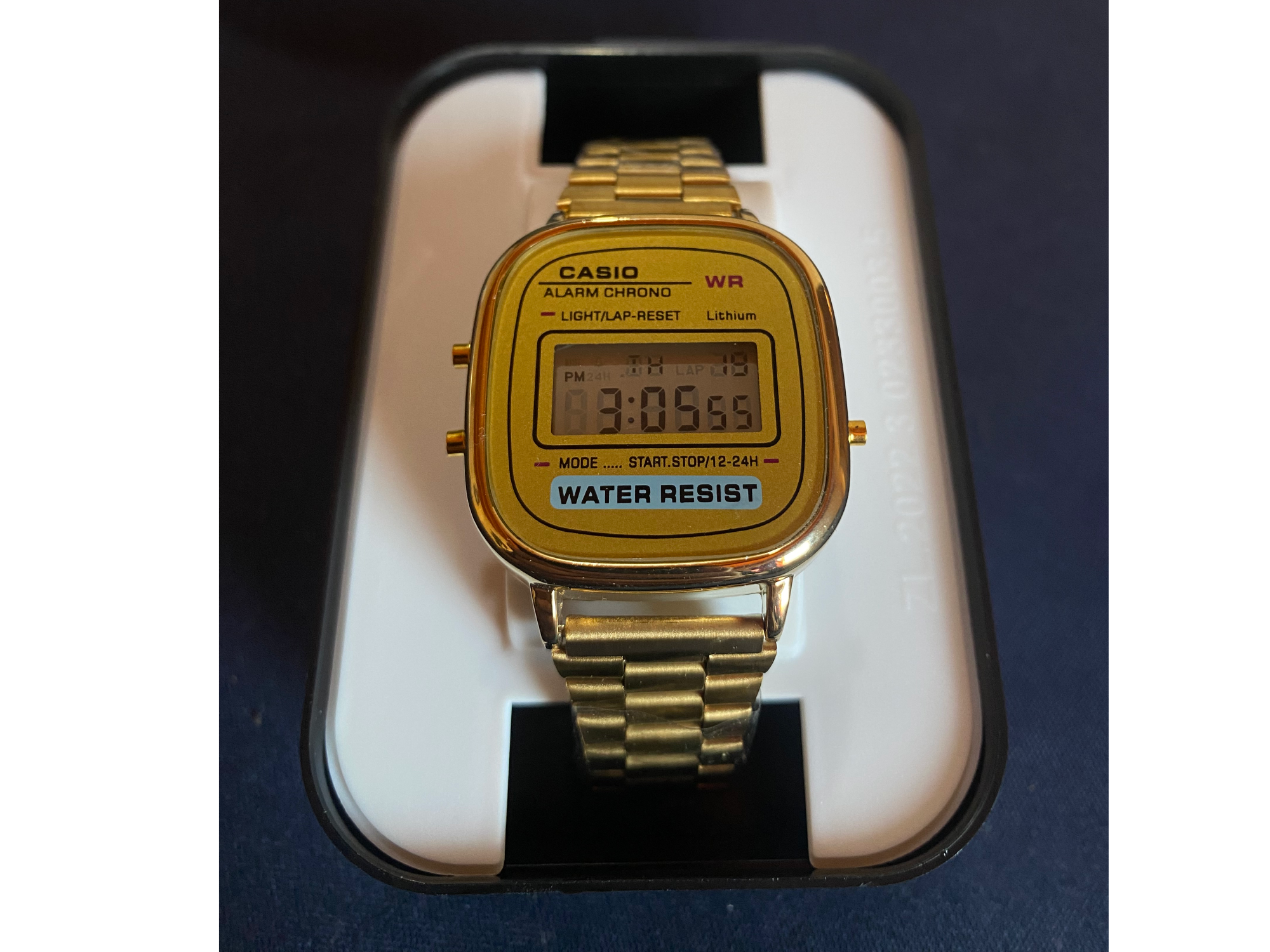 Casio color oro