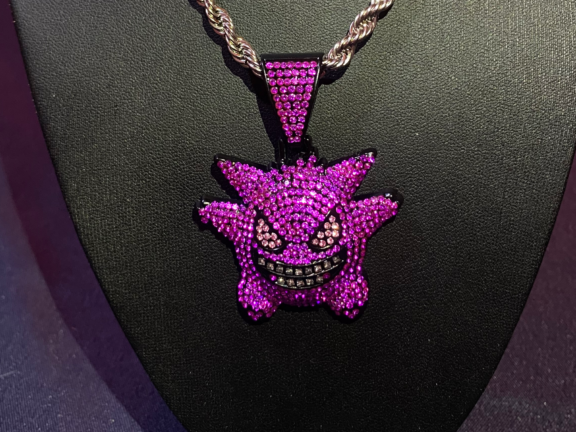 Dije gangar violeta