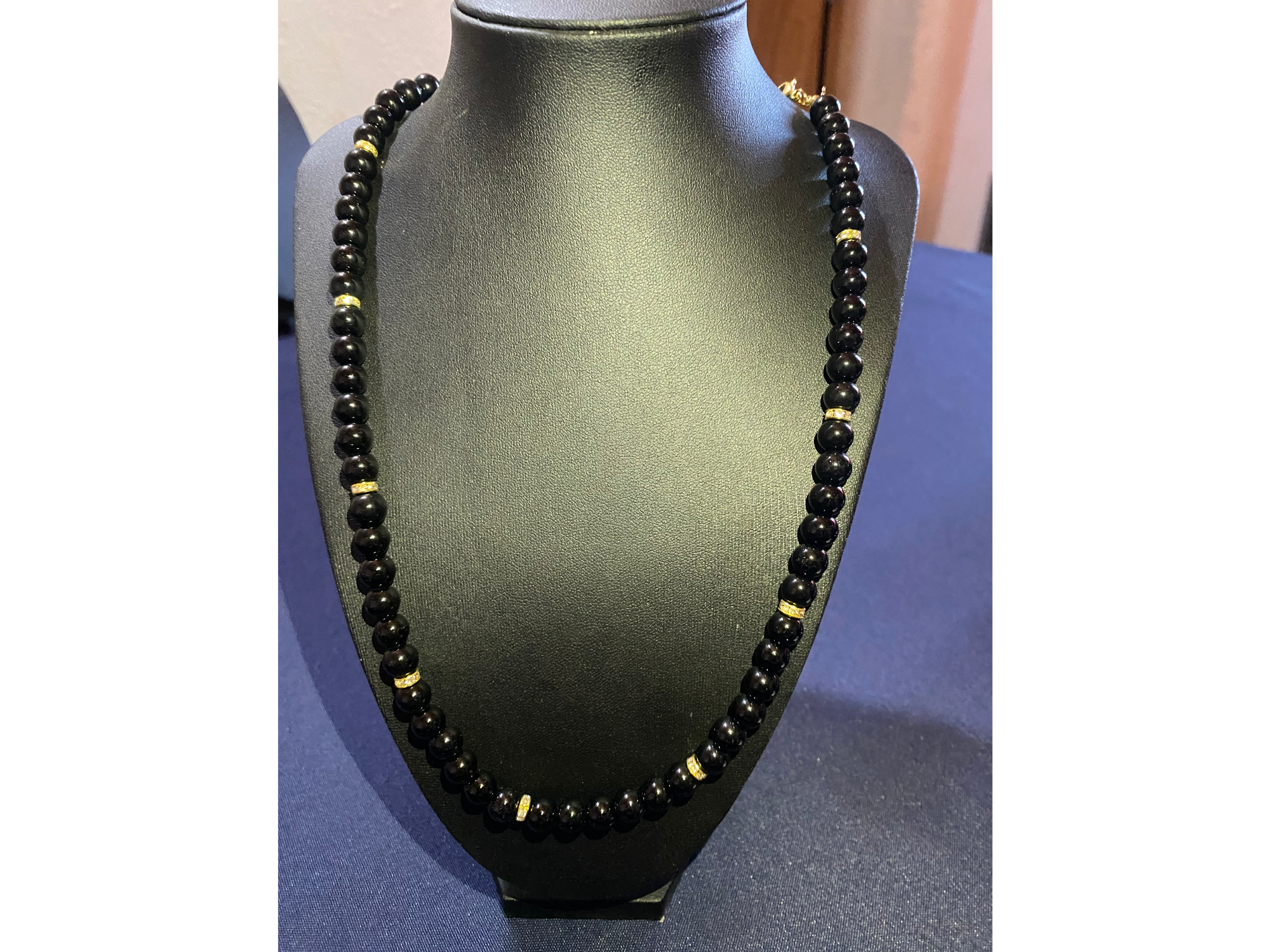 Collar perlas negras
