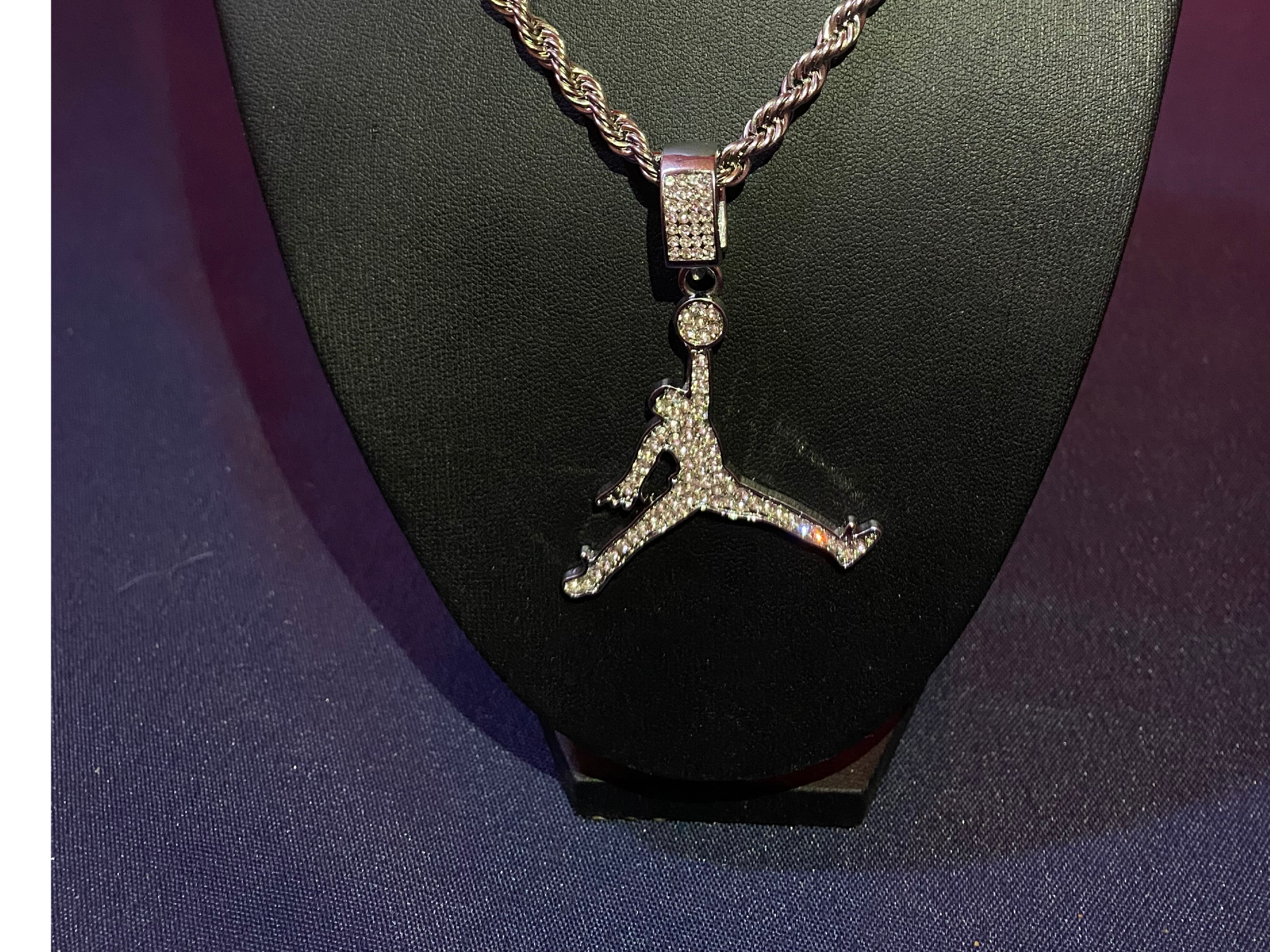Dije jordan Plata