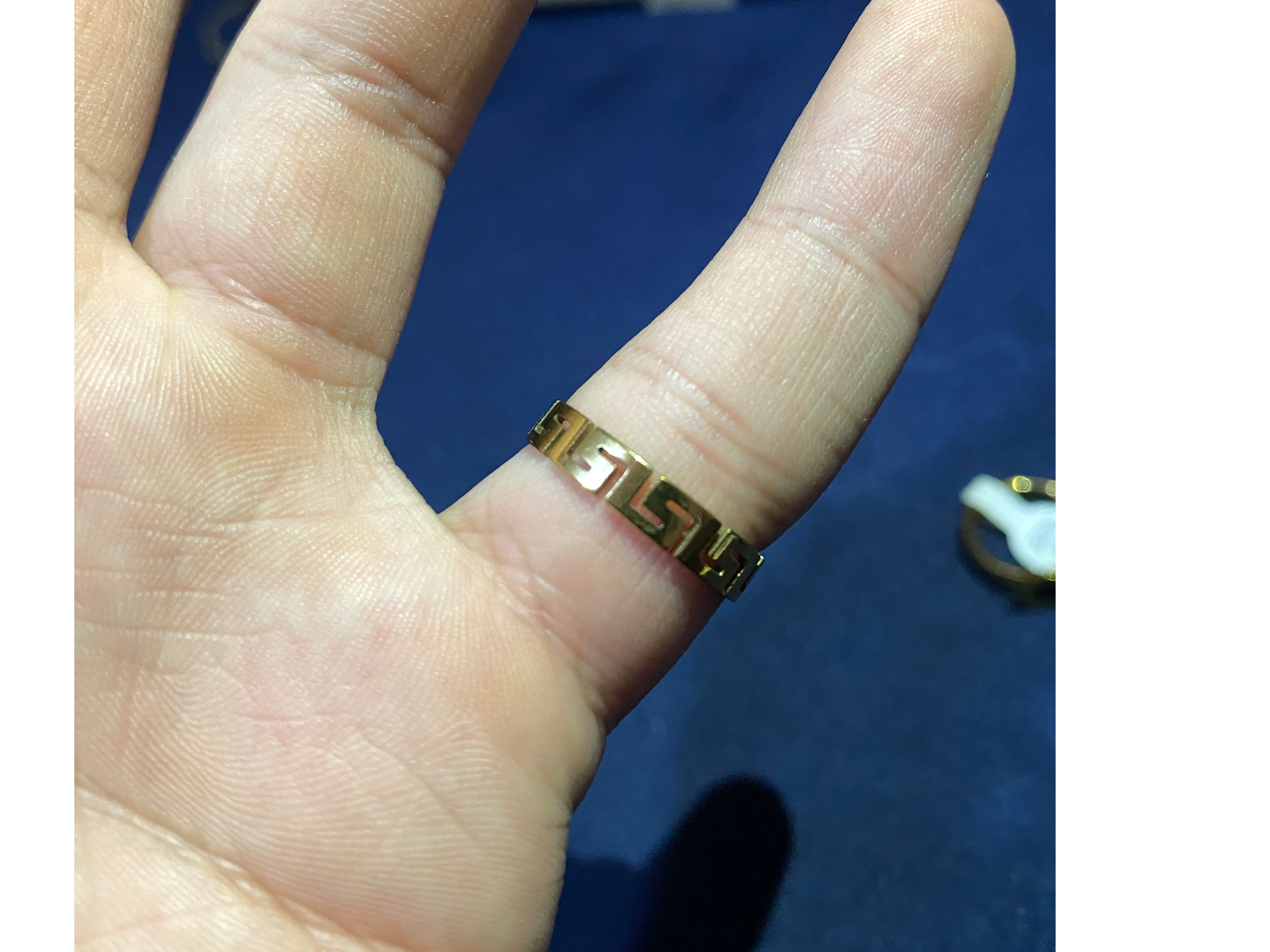 Anillo dorodo