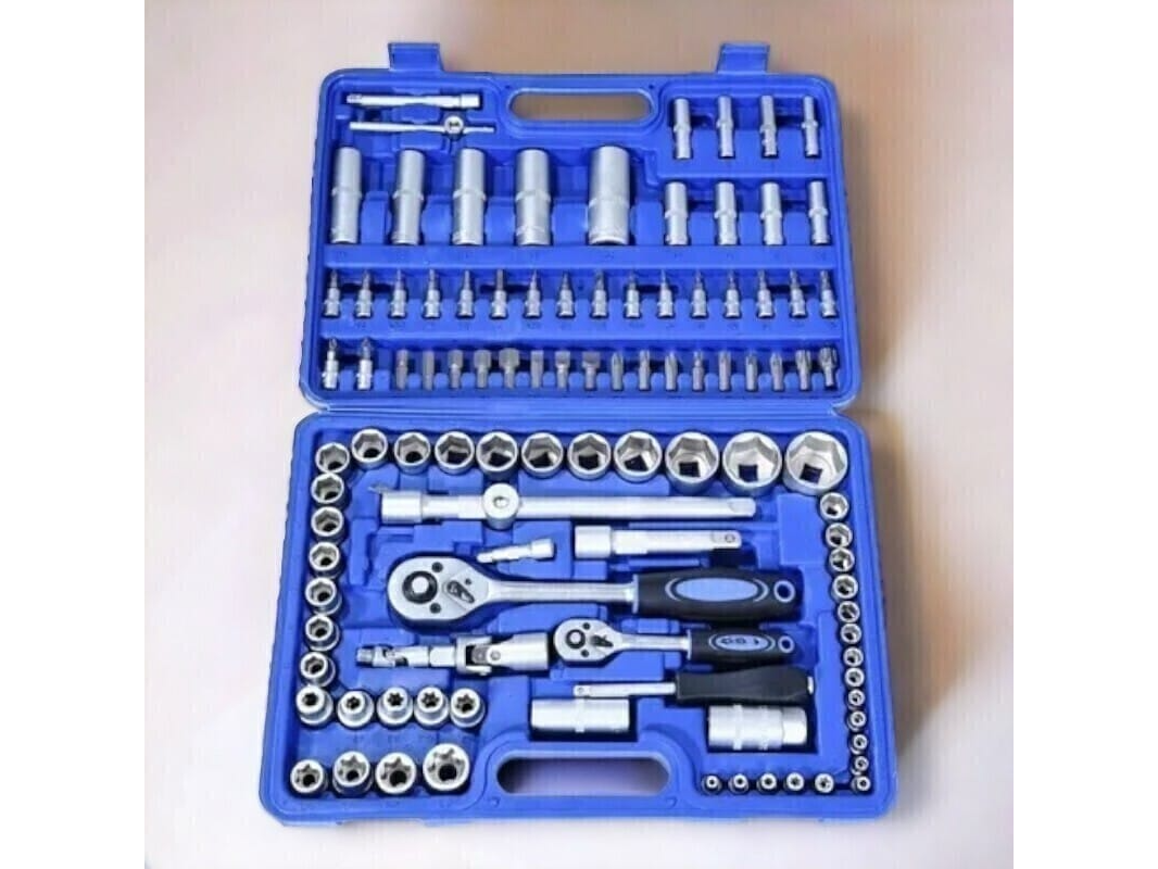 LLAVES DE TUBOS Y PUNTAS EN CAJA 108 PCS