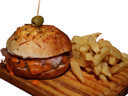 ESPECIAL-chedar ,panceta,huevo,tomate,papas fritas