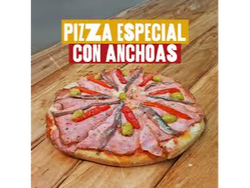 PIZZA JAMON MORRONES Y ANCHOAS