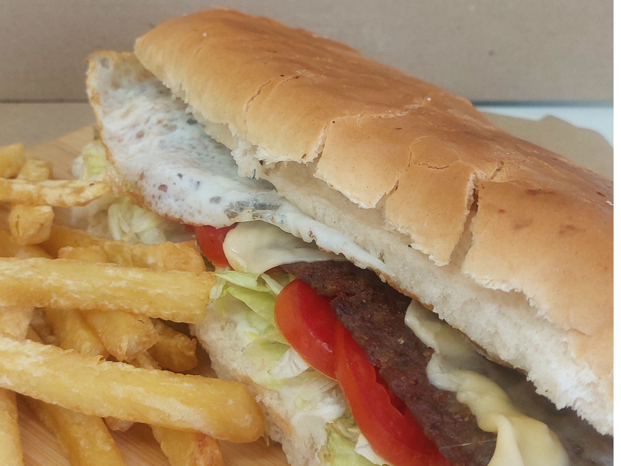 2 Hamburlomo c/ fritas