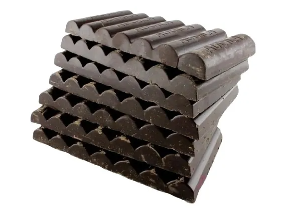 Chocolate AGUILA en barra semi amargo