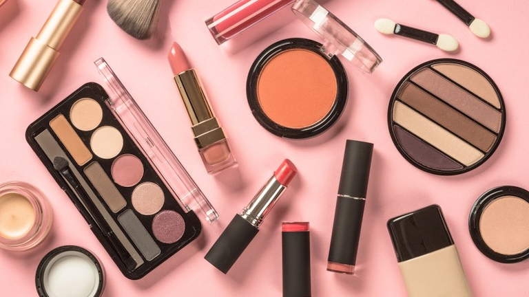 MAQUILLAJE
