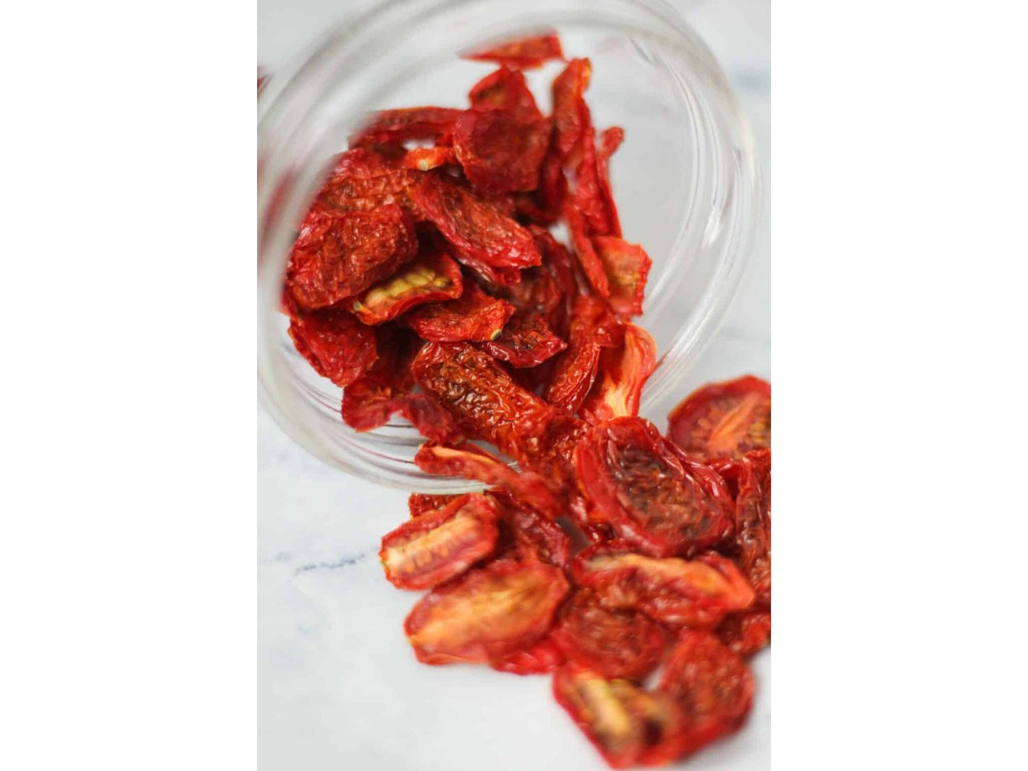 TOMATES