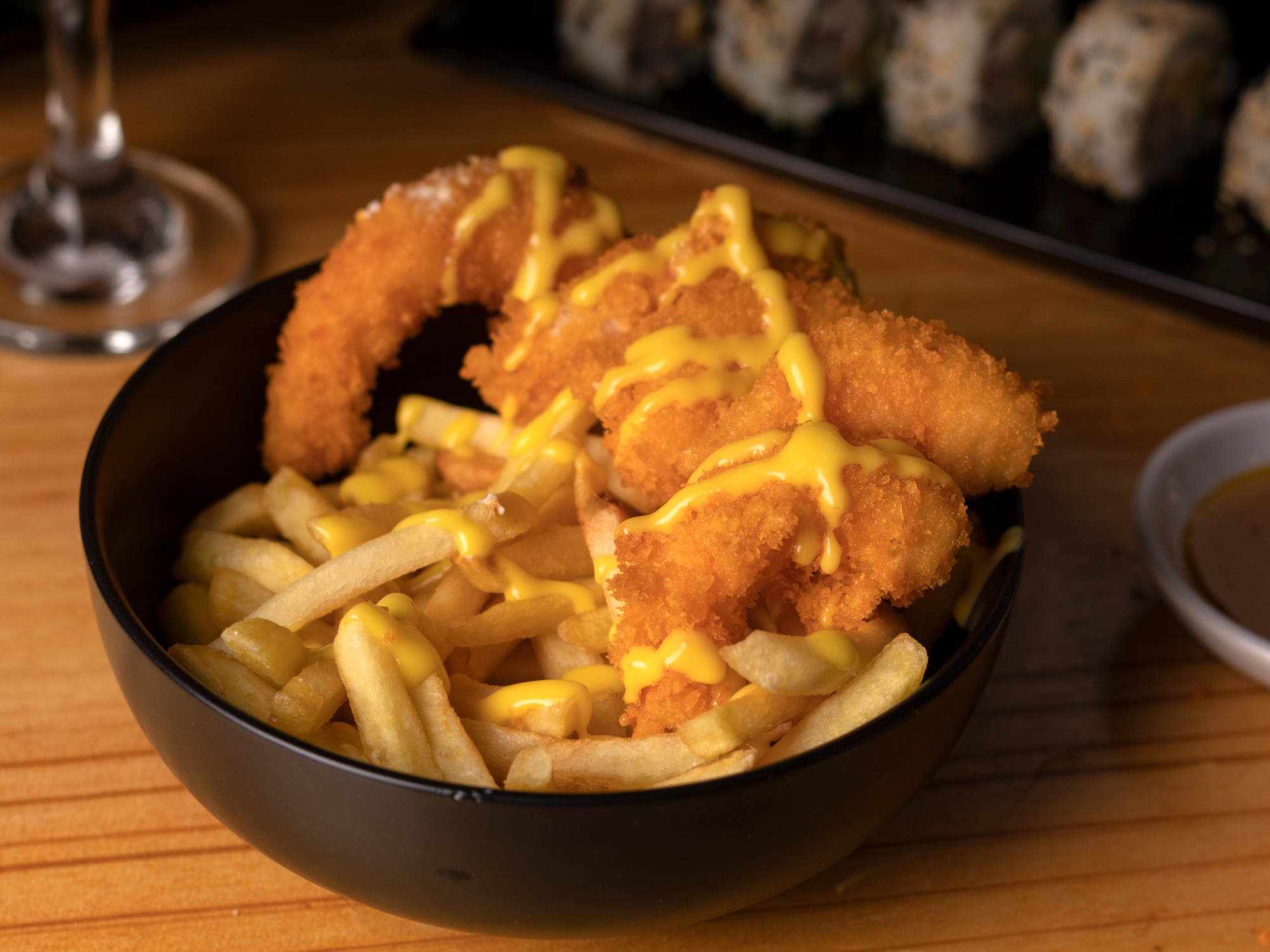 PAPAS FRITAS CON CAMARONES TEMPURA