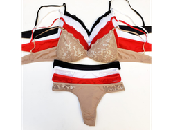 CONJUNTO TRIANGULO SOFT DE LYCRA TAZA DE ENCAJE CON LESS ENTERA - DAVIS