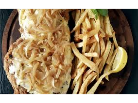 Milanesa a la Fugazza, con papas Fritas