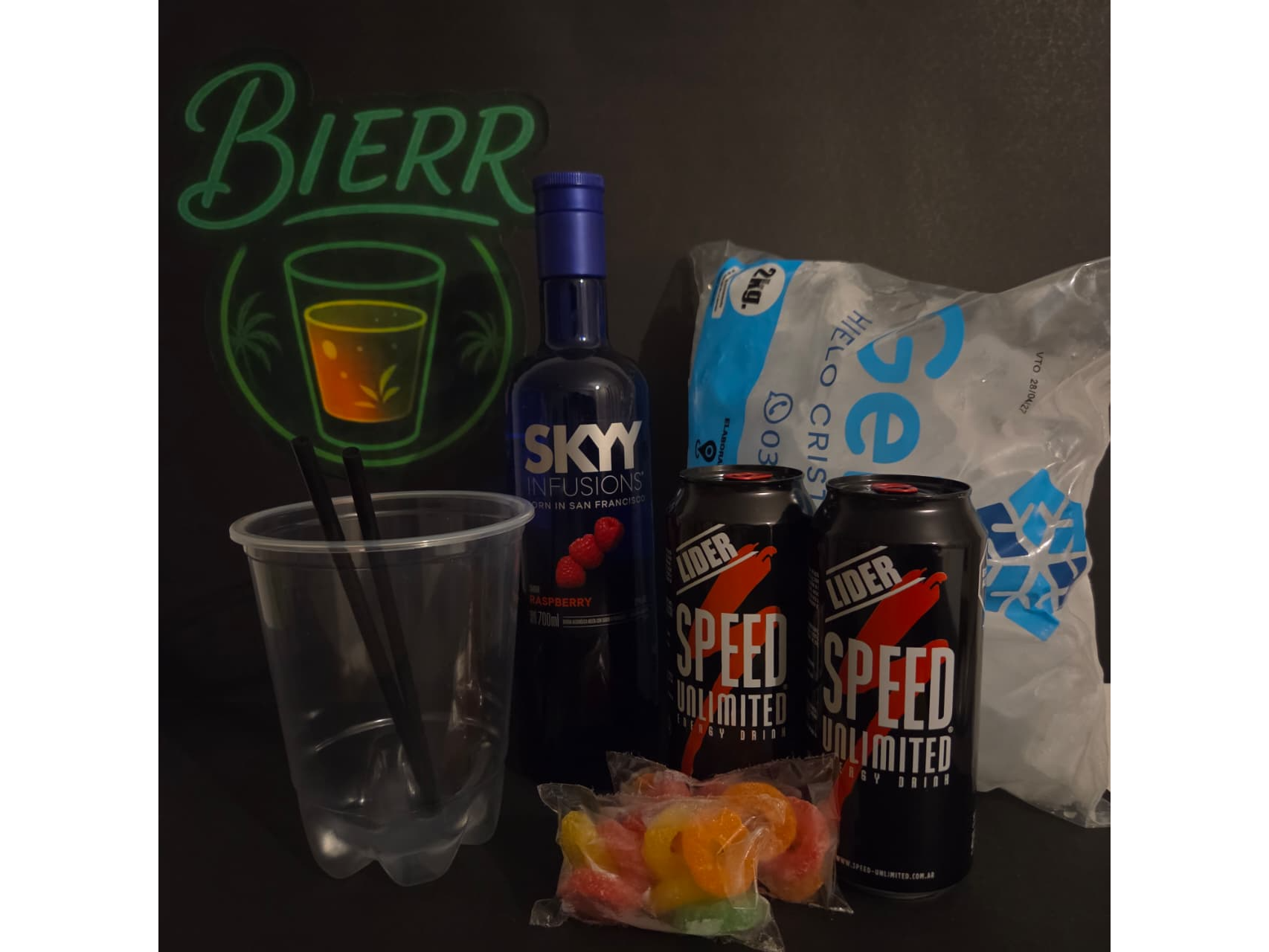 SKYY FRUTOS ROJOS + 2 ENERGIZANTES