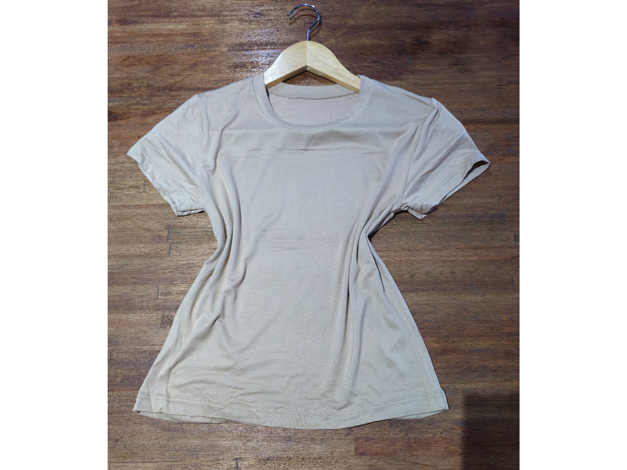 REMERA BASICA BEIGE