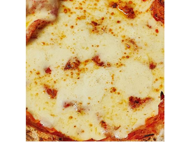 PIZZA MUZZARELA - MASA MADRE - PIZZA JUANA 8 PORCIONES