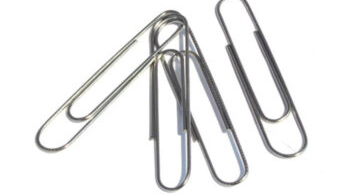 CLIPS, CHINCHES, APRIETA PAPELES Y BANDAS ELASTICAS