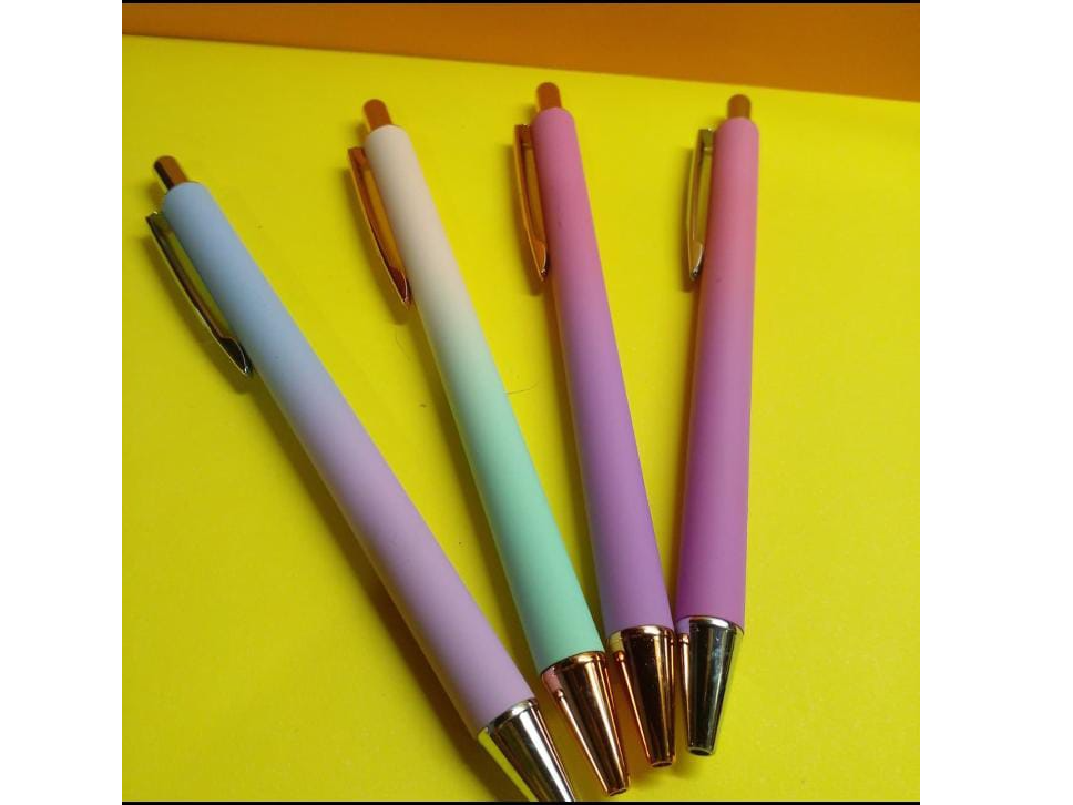 METALICA PASTEL RETRACTIL