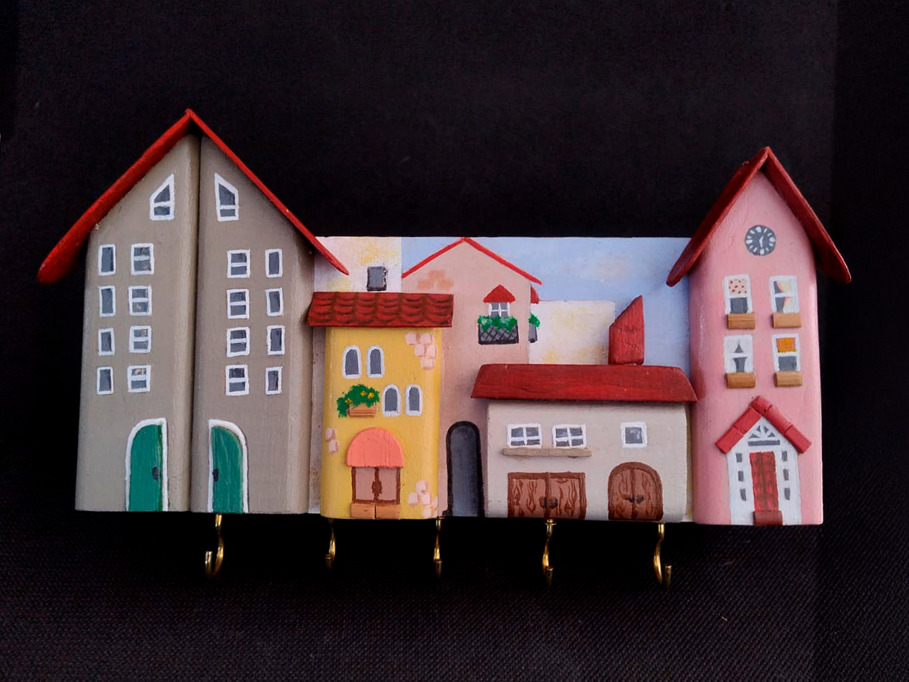 Porta llaves artesanal de 5 llaves edificios chetos