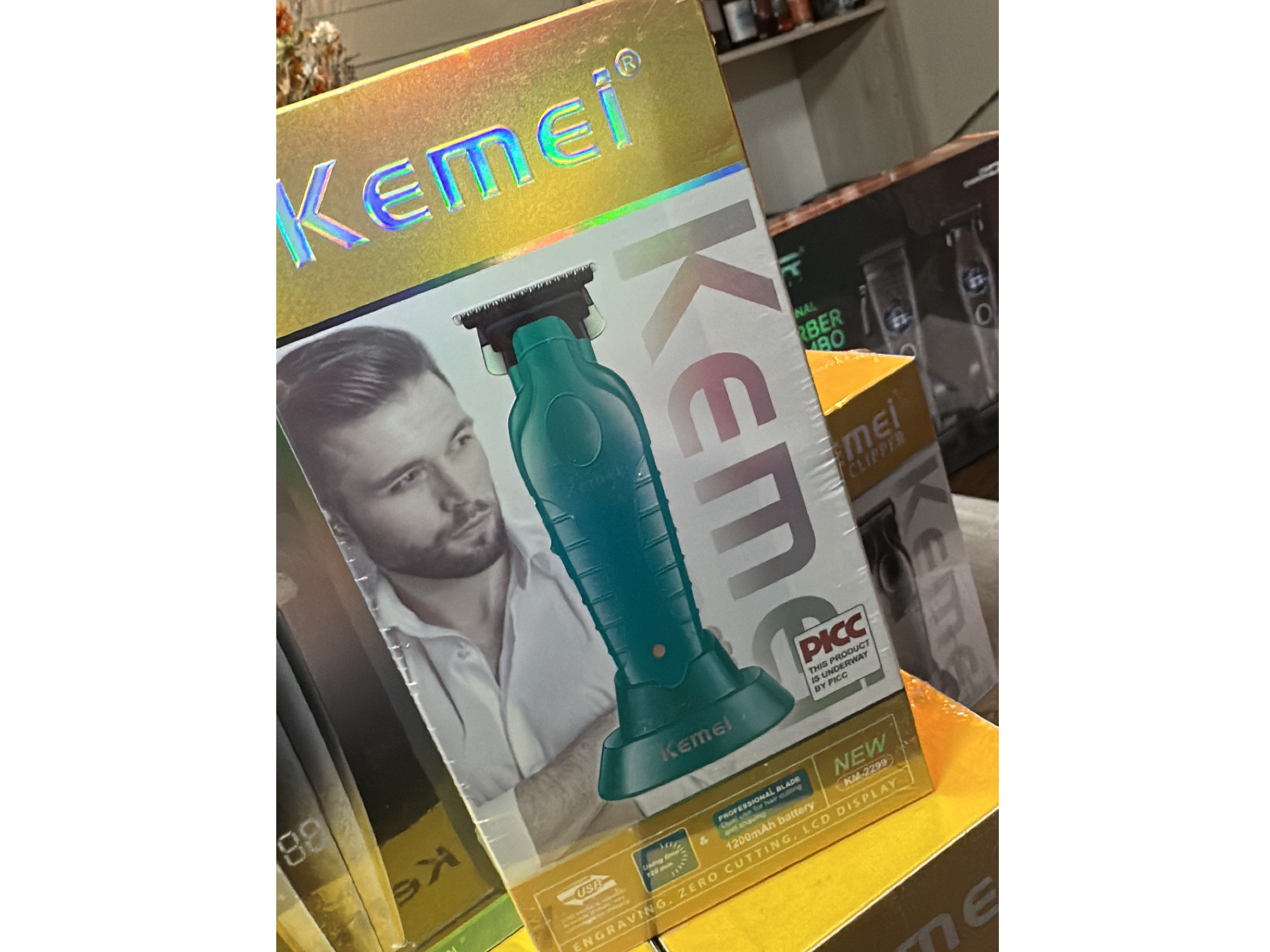 KEMEI 2299 con base de carga VERDE